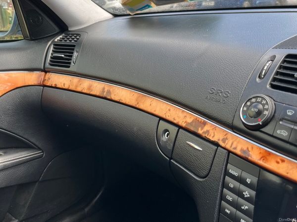 Mercedes-Benz E-Class Saloon, Petrol, 2007, Blue