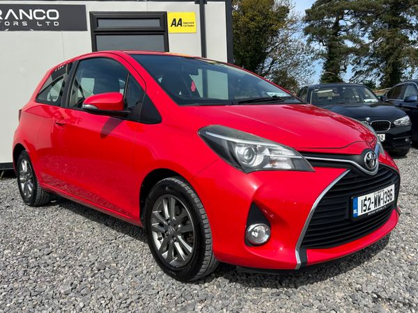 Toyota Yaris Hatchback, Petrol, 2015, Red