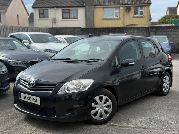 Toyota Auris Hatchback, Diesel, 2012, Black