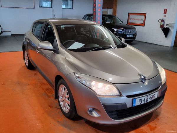 Renault Megane Hatchback, Diesel, 2010, Gold