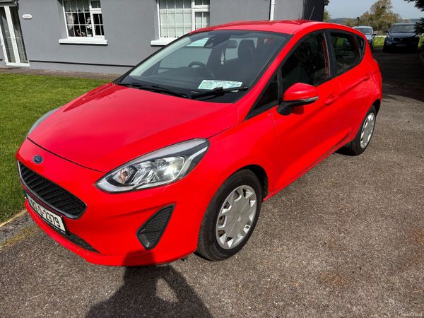 Ford Fiesta Hatchback, Petrol, 2018, Red