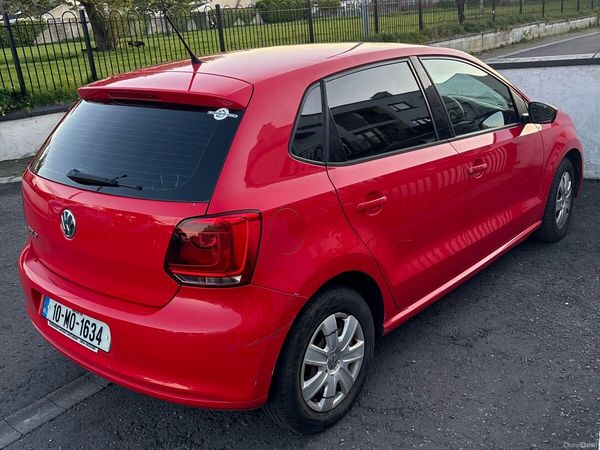 Volkswagen Polo Hatchback, Petrol, 2010, Red