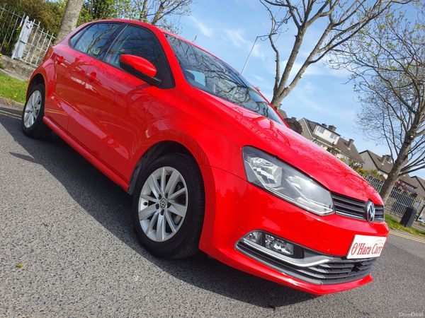 Volkswagen Polo Hatchback, Petrol, 2015, Red