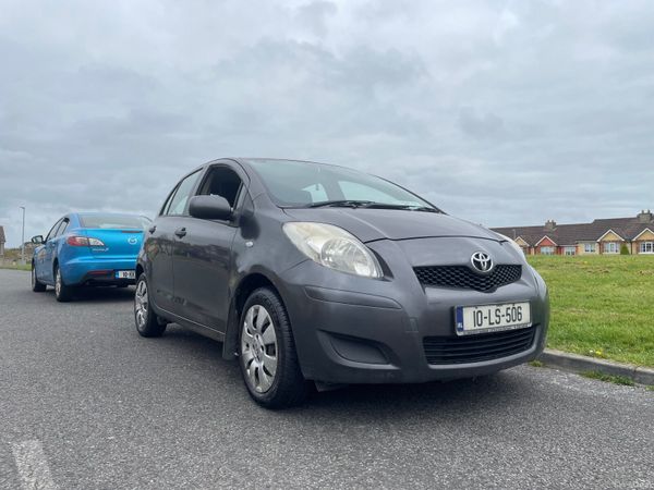 Toyota Yaris Hatchback, Petrol, 2010, Grey