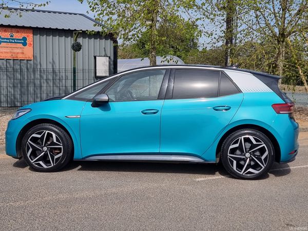 Volkswagen ID.3 Hatchback, Electric, 2020, Blue