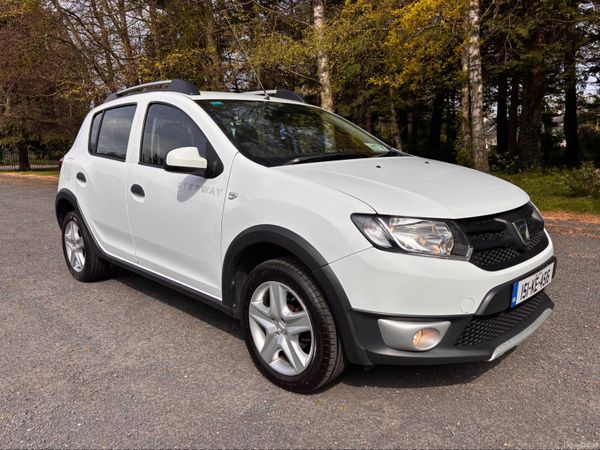 Dacia Sandero Stepway Hatchback, Diesel, 2015, White
