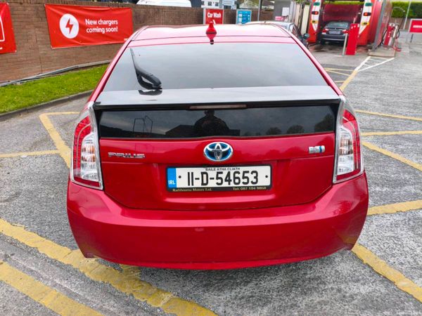 Toyota Prius Hatchback, Petrol Hybrid, 2011, Red