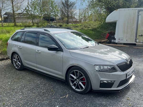 Skoda Octavia Estate, Diesel, 2016, Grey