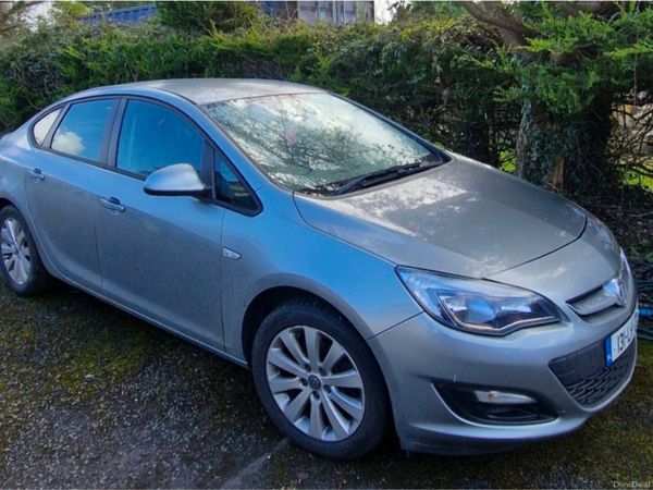 Opel Astra Saloon, Diesel, 2013, Silver