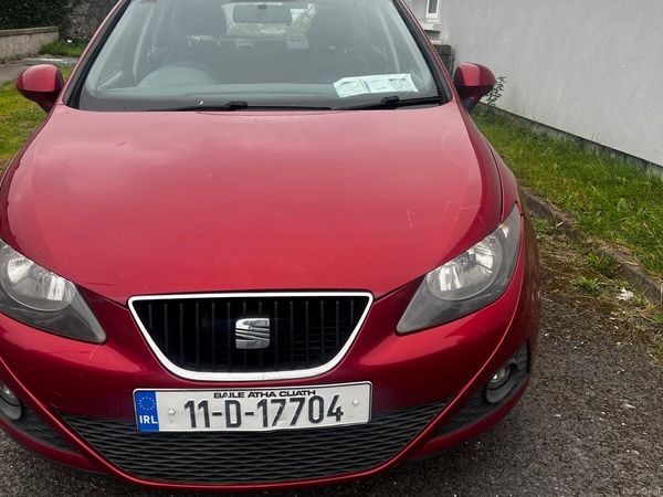SEAT Ibiza MPV, Petrol, 2011, Red