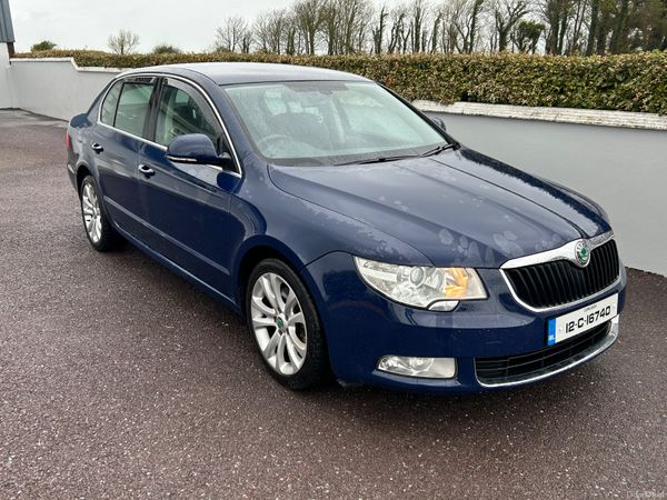 Skoda Superb Hatchback, Diesel, 2012, Blue