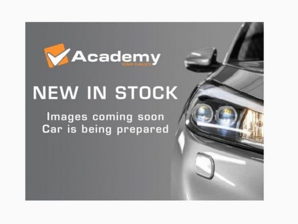 Renault Captur Hatchback, Petrol, 2022, White