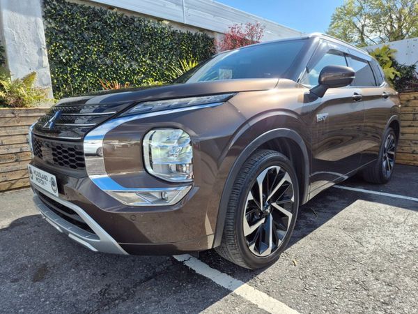 Mitsubishi Outlander SUV, Petrol Plug-in Hybrid, 2022, Brown