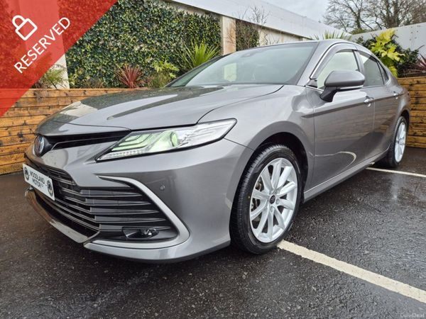 Toyota Camry Saloon, Petrol Hybrid, 2022, Grey