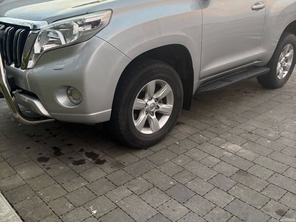 Toyota Land Cruiser SUV, Diesel, 2015, Silver