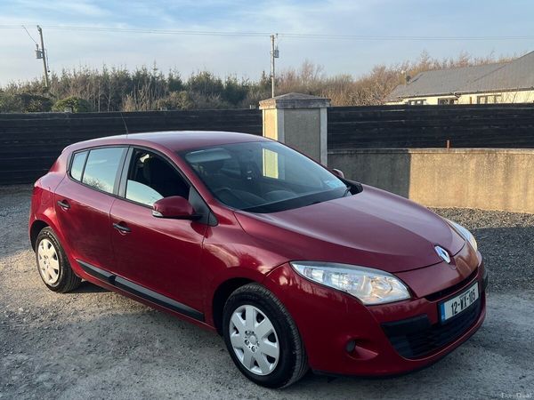 Renault Megane Hatchback, Diesel, 2012, Red