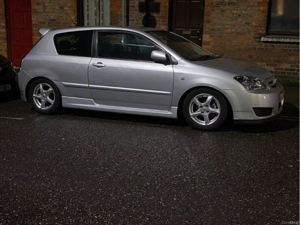 Toyota Corolla Hatchback, Petrol, 2003, Silver