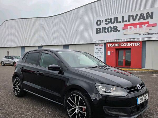 Volkswagen Polo Hatchback, Petrol, 2013, White