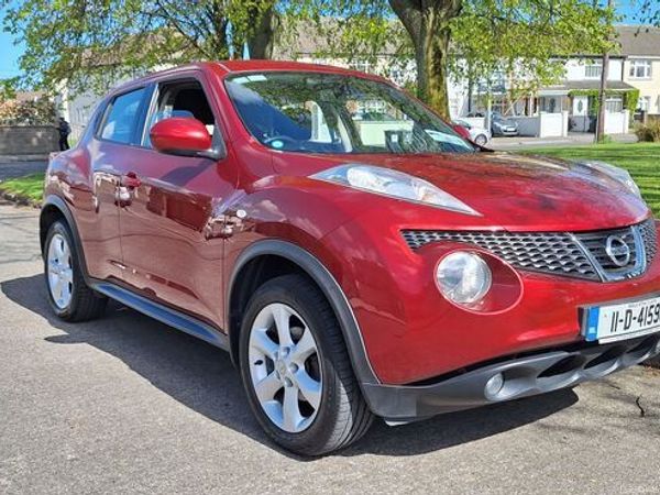 Nissan Juke SUV, Petrol, 2011, Red