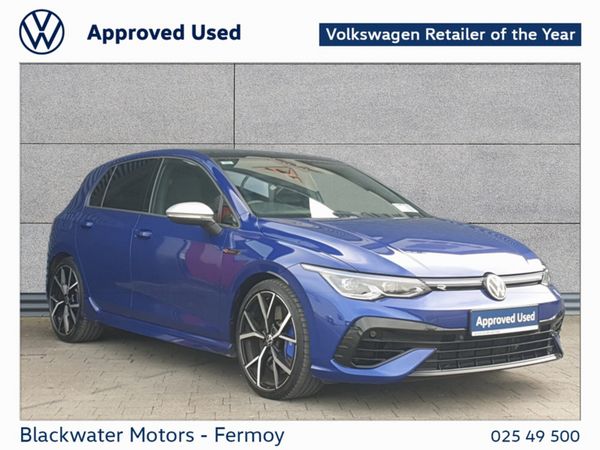 Volkswagen Golf Estate, Petrol, 2023, Blue