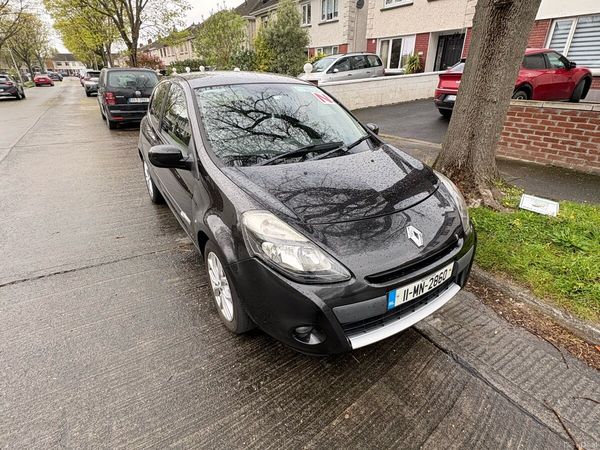 Renault Clio Hatchback, Petrol, 2011, Black
