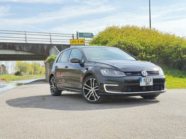 Volkswagen Golf Hatchback, Petrol Plug-in Hybrid, 2015, Black