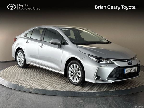 Toyota Corolla Saloon, Petrol Hybrid, 2025, Silver
