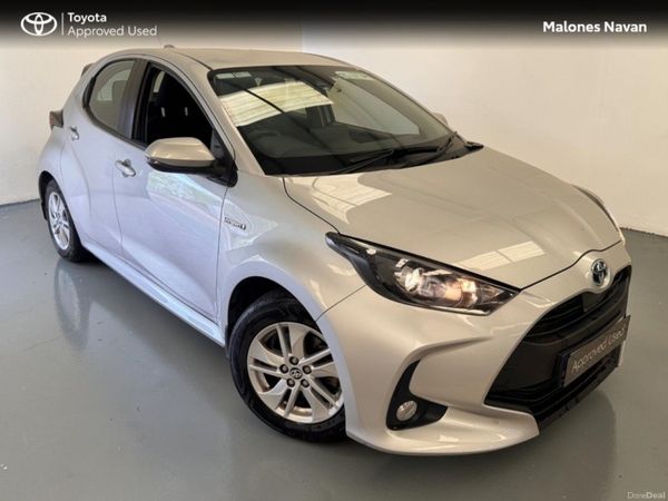 Toyota Yaris Hatchback, Petrol Hybrid, 2021, Silver