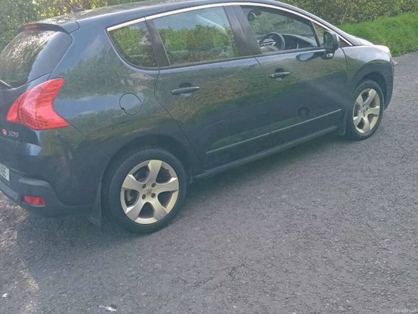 Peugeot 3008 MPV, Diesel, 2012, Blue