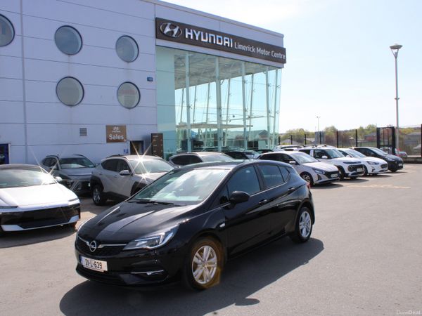 Opel Astra Hatchback, Petrol, 2021, Black