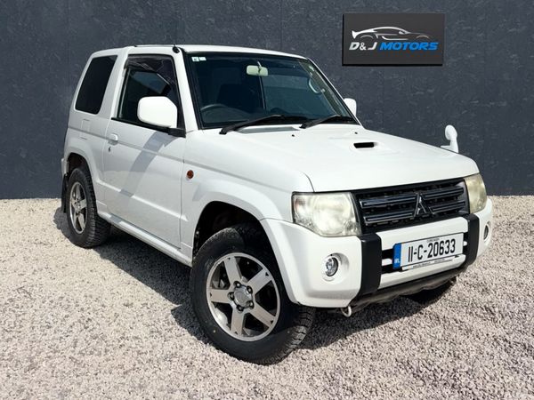 Mitsubishi Pajero Junior SUV, Petrol, 2011, White