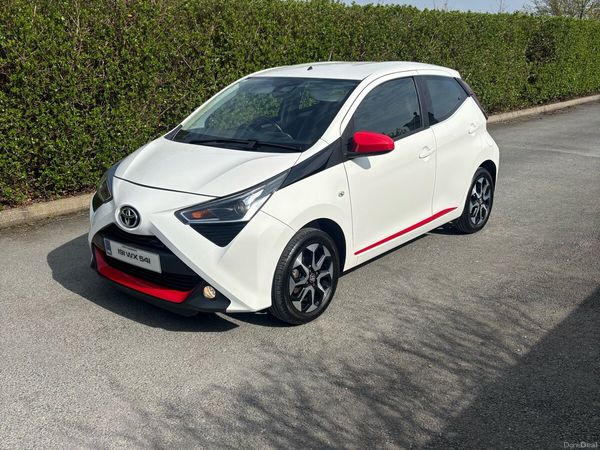 Toyota Aygo Hatchback, Petrol, 2019, White