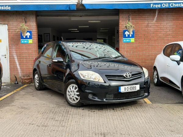 Toyota Auris Hatchback, Diesel, 2011, Black