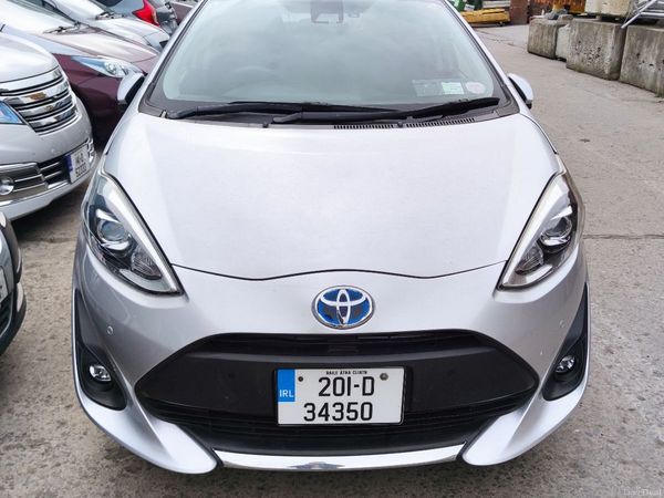 Toyota Aqua Hatchback, Petrol Hybrid, 2020, Silver