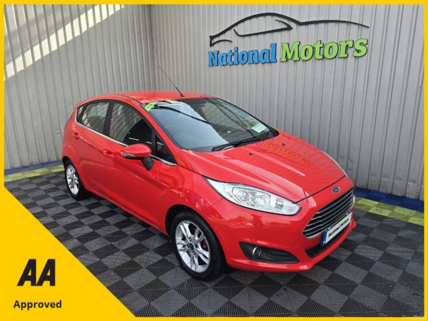 Ford Fiesta Hatchback, Petrol, 2014, Red