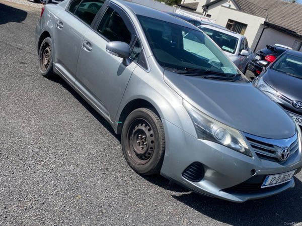 Toyota Avensis Saloon, Diesel, 2012, Grey