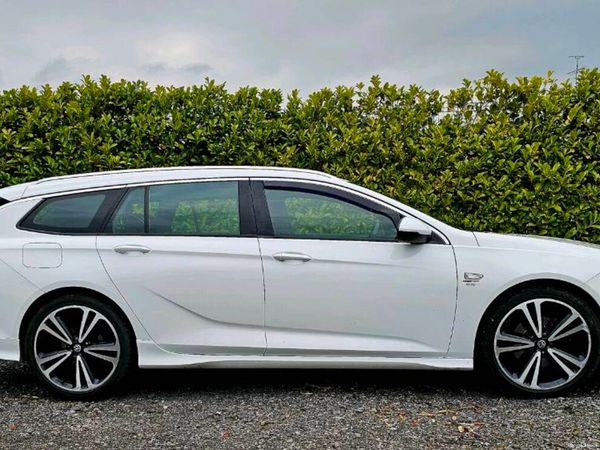Opel Insignia Estate, Diesel, 2019, White
