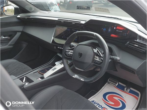 Peugeot 308 Hatchback, Petrol, 2023, White