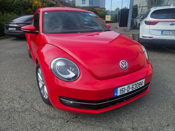 Volkswagen Beetle Hatchback, Petrol, 2015, Red