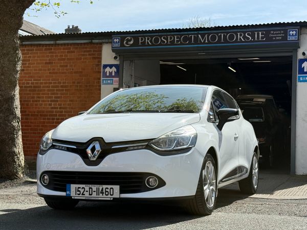 Renault Clio Hatchback, Petrol, 2015, White