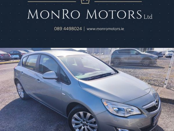 Opel Astra MPV, Diesel, 2012, Silver