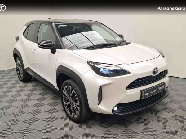 Toyota Yaris Cross Hatchback, Petrol Hybrid, 2023, White