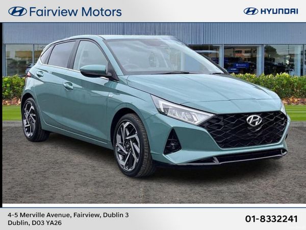 Hyundai i20 Hatchback, Petrol, 2023, Green