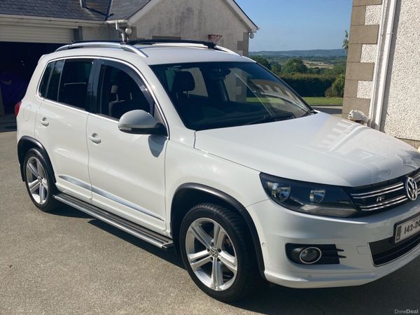 Volkswagen Tiguan SUV, Diesel, 2014, White