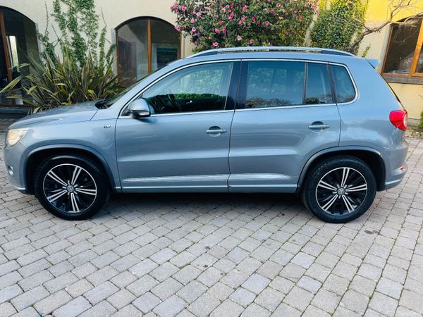 Volkswagen Tiguan SUV, Diesel, 2010, Grey