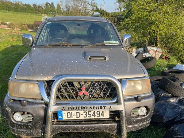 Mitsubishi Pajero SUV, Diesel, 2001, Silver