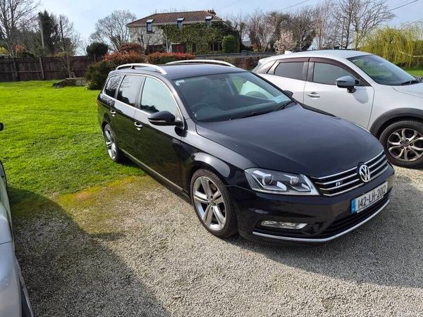 Volkswagen Passat Estate, Petrol, 2014, Black