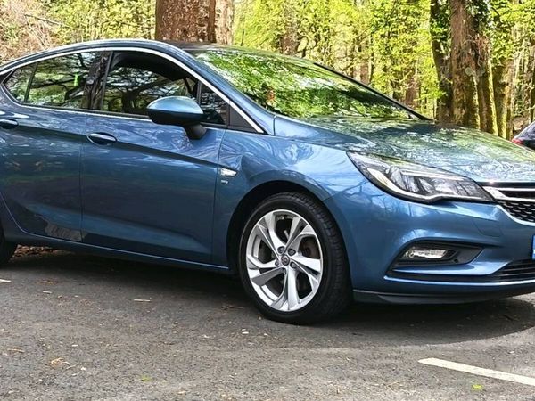Vauxhall Astra Hatchback, Diesel, 2016, Blue