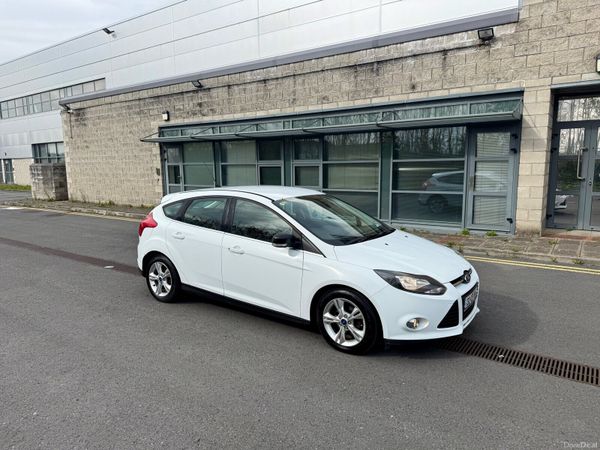 Ford Focus Hatchback, Diesel, 2013, White