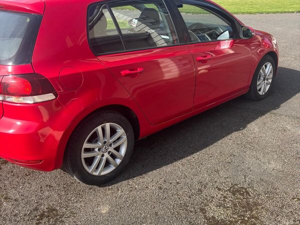 Volkswagen Golf Hatchback, Diesel, 2010, Red